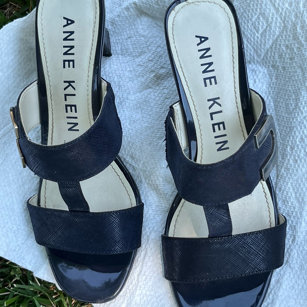Anne Klein Blue Textured T-Strap Sandals